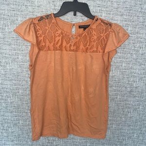 Banana Republic Outlet Blouse Women's Size M Orange Lace Yoke Ruffle Sleeves